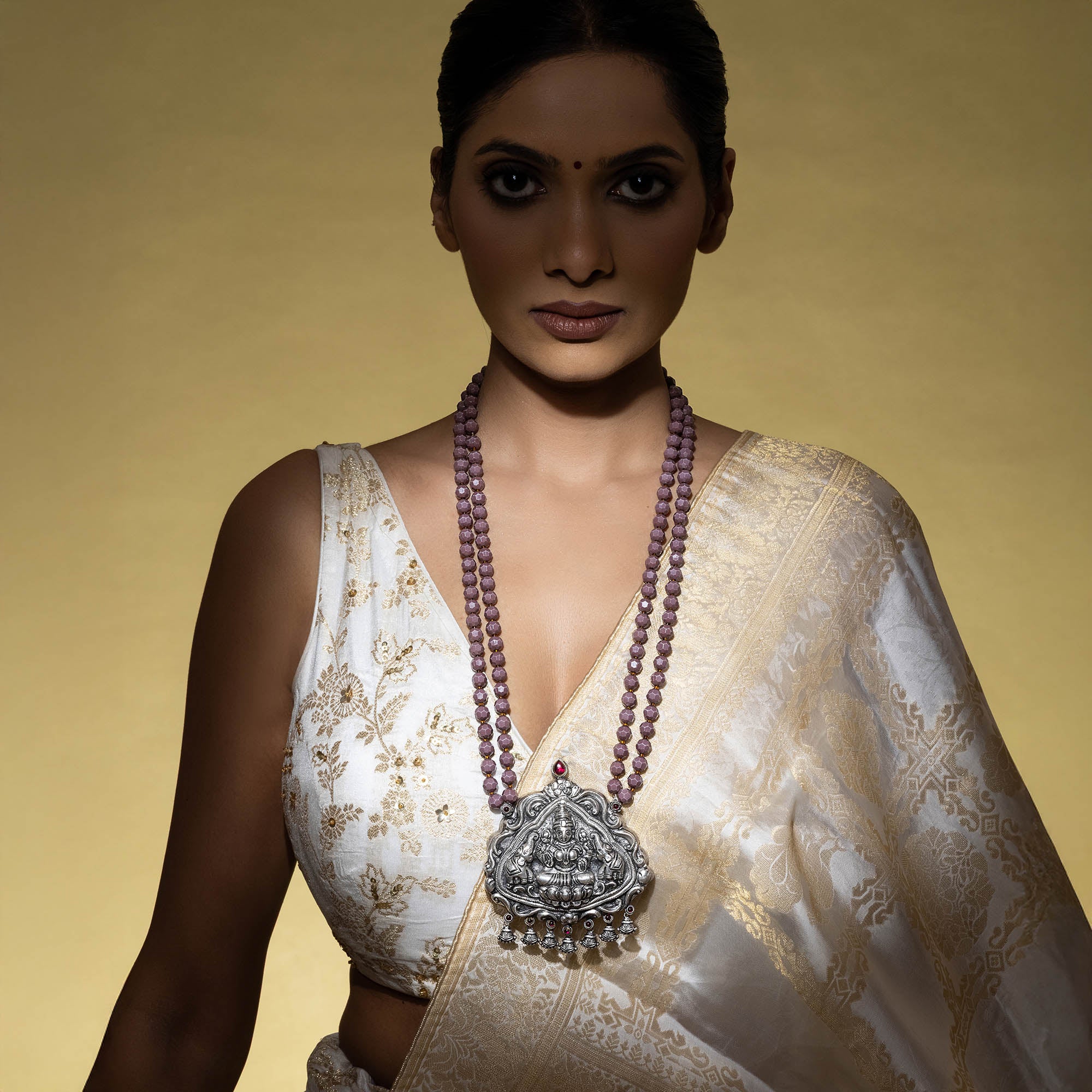 Belladonna Motif Silver Necklace - Image 3