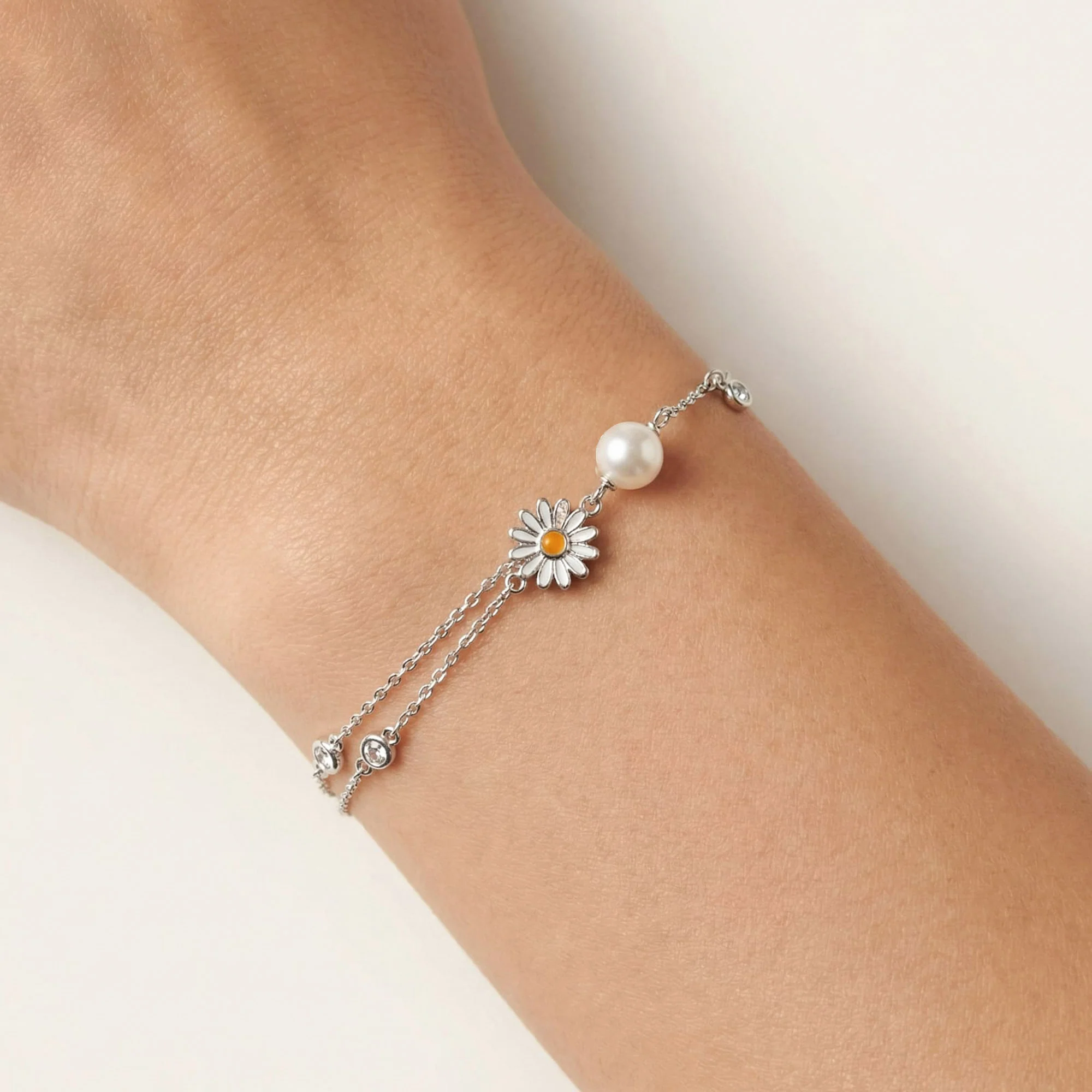 Daisy Pearl Charm Bracelet - Image 3