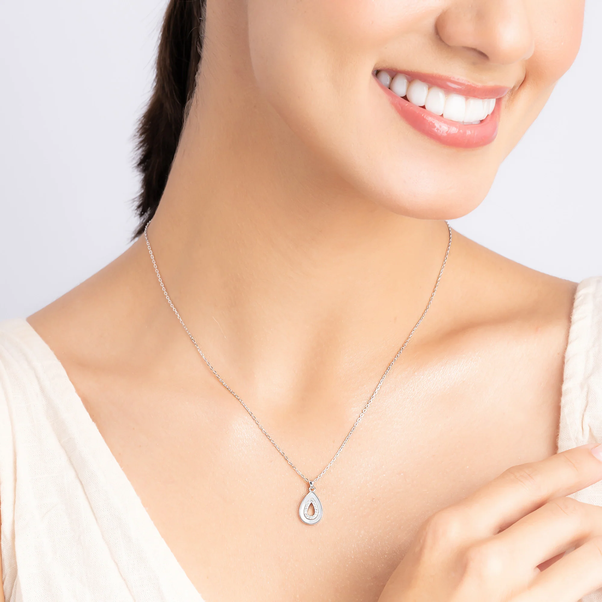Drop Shape Pendant Necklace - Image 3