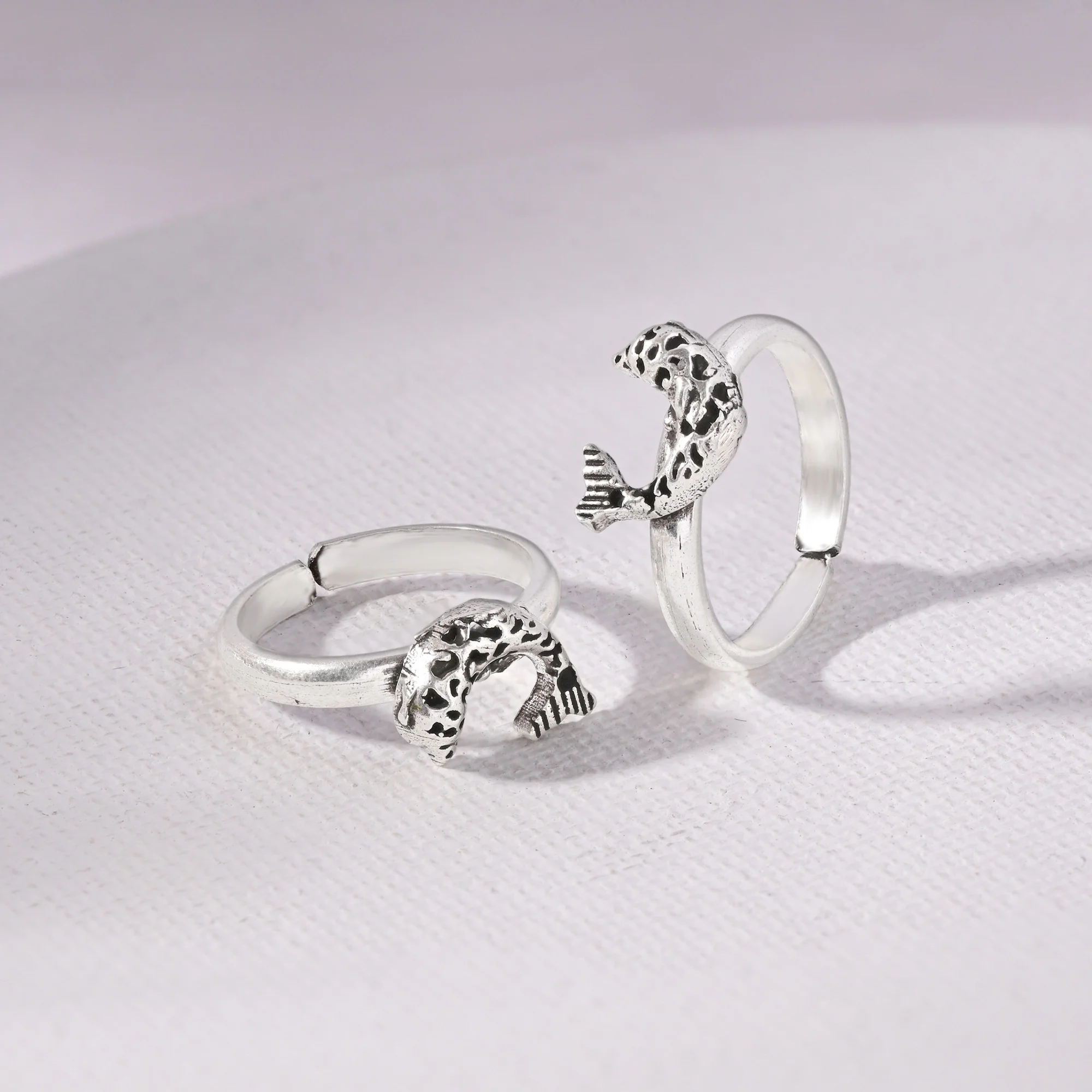 Fish Motif Toe Ring - Image 5