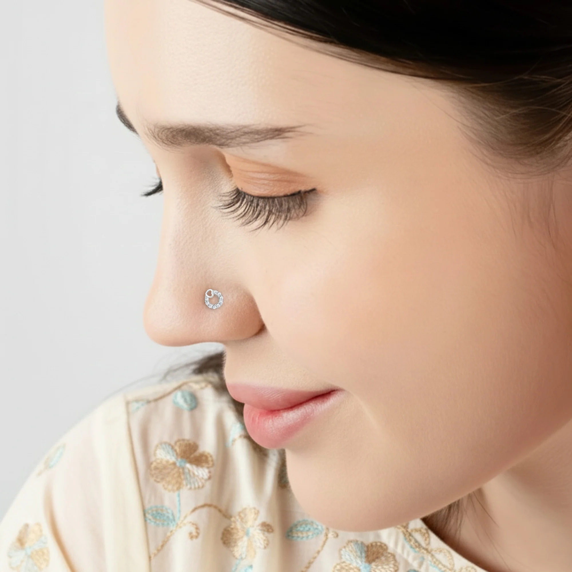 Heart Loop CZ Silver Nose Pin - Image 17
