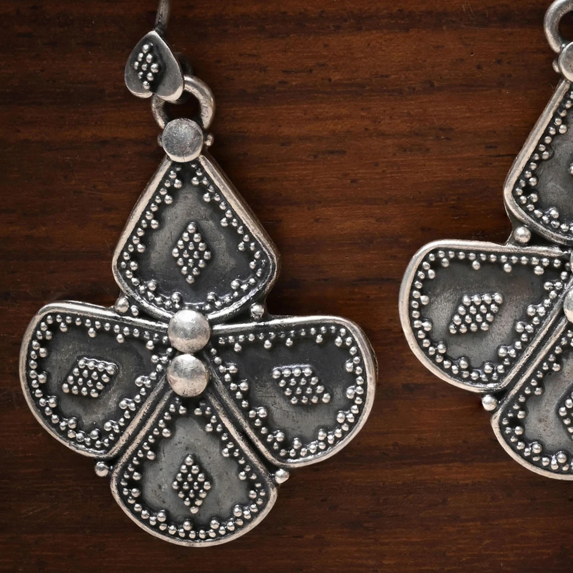 Petal Floral Silver Earrings - Image 4