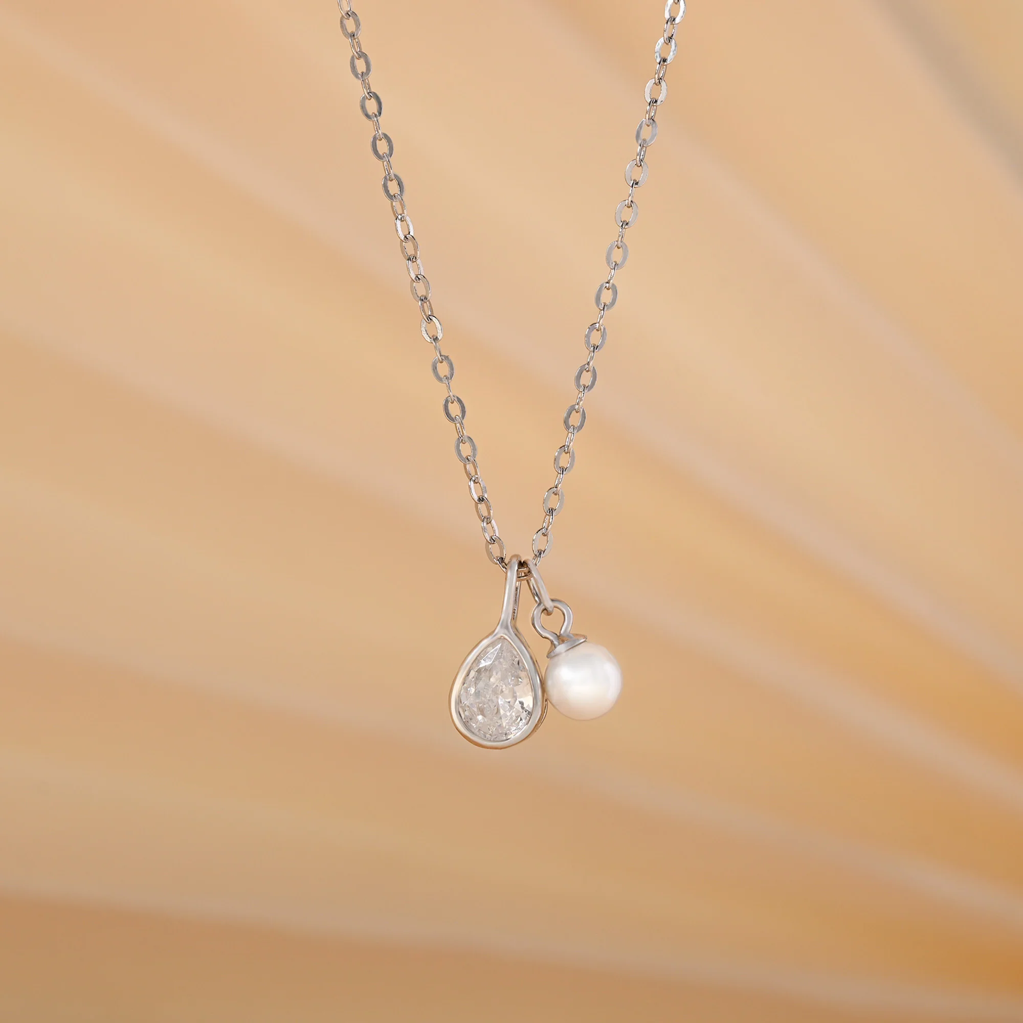 Teardrop Pearl Charm Chain - Image 3