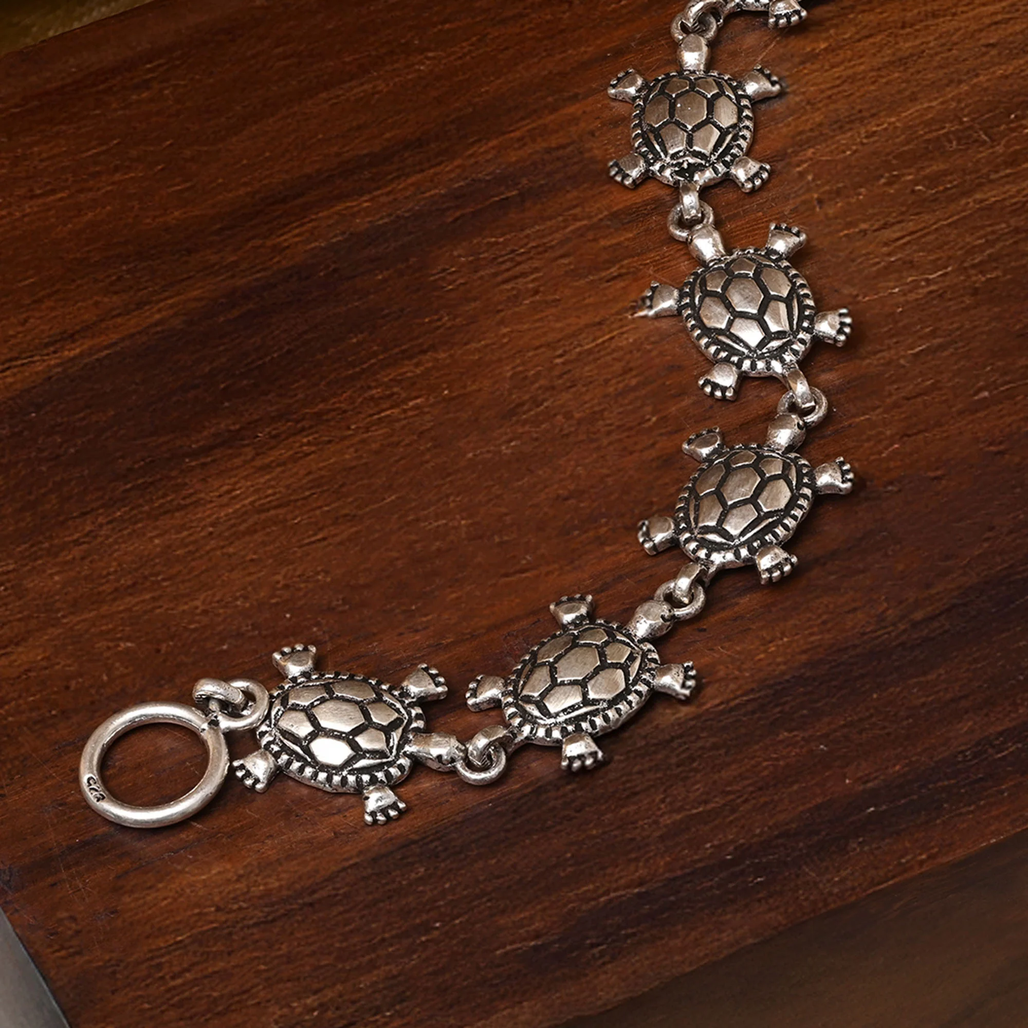 Turtle Motif Silver Anklet - Image 4